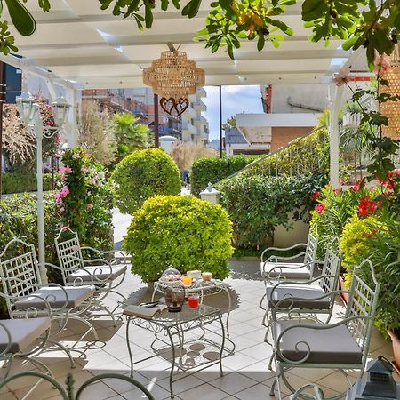 Hotel Il Nido Ріміні Екстер'єр фото